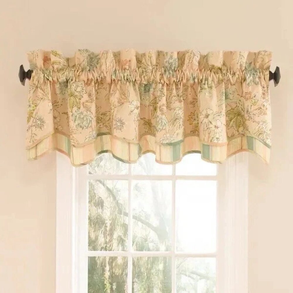 Waverly Cape Coral Fairfield Valance Peach Floral Scalloped Lightweight 78 x 18" - Picture 2 of 10
